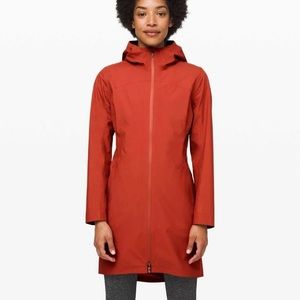 NWOT Lululemon Rebel Rain Jacket Cayenne Size 8